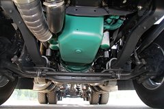 沃尔沃 新FM重卡 460马力 6X2R牵引车(冬白)