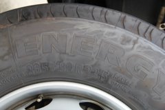 沃尔沃 新FM重卡 460马力 6X2R牵引车(金色)