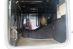 中国重汽 HOWO T5G重卡 240马力 6X2 9.5米载货车底盘(ZZ1257K56CGD1)