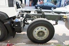 中国重汽 HOWO T5G重卡 240马力 6X2 9.5米载货车底盘(ZZ1257K56CGD1)