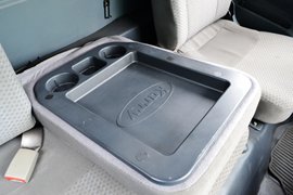 绿卡S&nbsp;冷藏车驾驶室图片