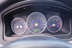 骐铃汽车 T5 升级版 2.2L汽油 两驱 标厢双排皮卡 骐铃汽车 T5 升级版 2.2L汽油 两驱 标厢双排皮卡