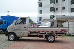 金杯 西部牛仔 1.0L 61马力 4X2 汽油 2.8米单排栏板微卡(SY1027BDQ45)