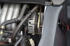 金杯 西部牛仔 1.0L 61马力 4X2 汽油 2.8米单排栏板微卡(SY1027BDQ45)