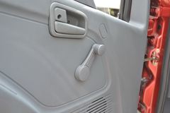 跃进 上骏X300-33 112马力 4.24米单排厢式轻卡(NJ5042XXYDCFT)