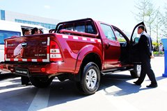 福田 拓陆者 2012款 四驱 2.8L柴油 双排皮卡(BJ2037Y3MDV)