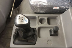 东风特商 中卡 170马力 4X2 6.8米仓栅式载货车(EQ5160CCYF1)