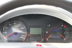 四川现代 瑞宝 1.8L 68马力 柴油 3.1米单排栏板微卡(CNJ1040RD30M)
