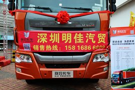 联合U系 牵引车外观                                                图片