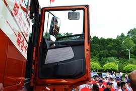 联合U系 牵引车驾驶室                                               图片