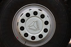 中国重汽 HOWO重卡 340马力 6X4 5.6米自卸车(U型斗新型渣土车)(ZZ3257N3847D1)