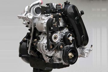 新晨动力D22A 102马力 2.18L 国四 柴油发动机