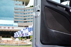 四川现代 创虎XCIENTP440重卡 440马力 6X4牵引车(CHM4251KPQ49M)