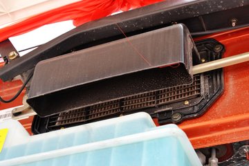 ���Ͽ��� U260�ؿ� 260���� 4X2 LNGǣ����(SQR4182N6Z)ͼƬ