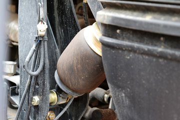 ���Ͽ��� U260�ؿ� 260���� 4X2 LNGǣ����(SQR4182N6Z)ͼƬ