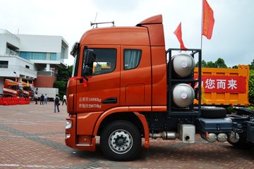 ���Ͽ��� U260�ؿ� 260���� 4X2 LNGǣ����(SQR4182N6Z)ͼƬ