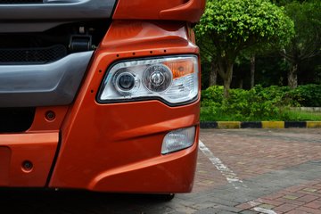 ���Ͽ��� U260�ؿ� 260���� 4X2 LNGǣ����(SQR4182N6Z)ͼƬ