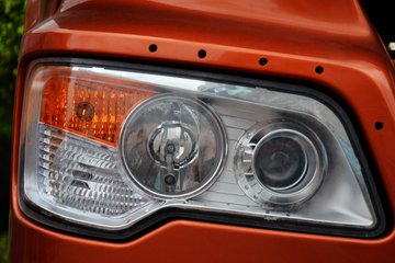 ���Ͽ��� U260�ؿ� 260���� 4X2 LNGǣ����(SQR4182N6Z)ͼƬ