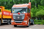 联合卡车 U260重卡 260马力 4X2 LNG牵引车
