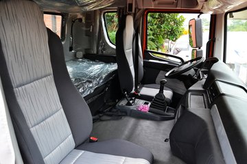 ���Ͽ��� U260�ؿ� 260���� 4X2 LNGǣ����(SQR4182N6Z)ͼƬ