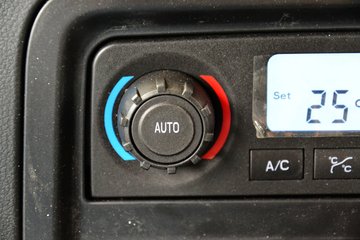 ���Ͽ��� U260�ؿ� 260���� 4X2 LNGǣ����(SQR4182N6Z)ͼƬ