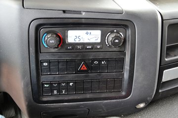 ���Ͽ��� U260�ؿ� 260���� 4X2 LNGǣ����(SQR4182N6Z)ͼƬ