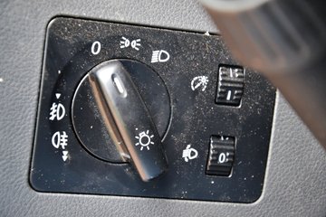 ���Ͽ��� U260�ؿ� 260���� 4X2 LNGǣ����(SQR4182N6Z)ͼƬ