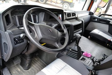 ���Ͽ��� U260�ؿ� 260���� 4X2 LNGǣ����(SQR4182N6Z)ͼƬ