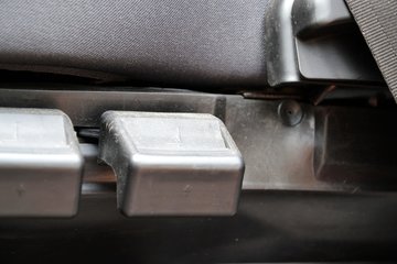 ���Ͽ��� U260�ؿ� 260���� 4X2 LNGǣ����(SQR4182N6Z)ͼƬ