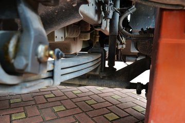 ���Ͽ��� U260�ؿ� 260���� 4X2 LNGǣ����(SQR4182N6Z)ͼƬ