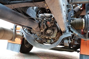 ���Ͽ��� U260�ؿ� 260���� 4X2 LNGǣ����(SQR4182N6Z)ͼƬ