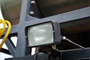 ���Ͽ��� U260�ؿ� 260���� 4X2 LNGǣ����(SQR4182N6Z)ͼƬ