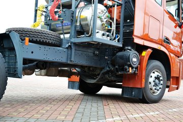 ���Ͽ��� U260�ؿ� 260���� 4X2 LNGǣ����(SQR4182N6Z)ͼƬ