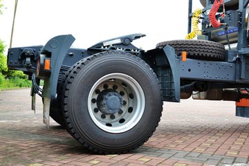 ���Ͽ��� U260�ؿ� 260���� 4X2 LNGǣ����(SQR4182N6Z)ͼƬ