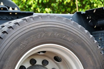 ���Ͽ��� U260�ؿ� 260���� 4X2 LNGǣ����(SQR4182N6Z)ͼƬ