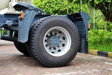 ���Ͽ��� U260�ؿ� 260���� 4X2 LNGǣ����(SQR4182N6Z)ͼƬ