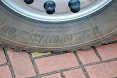 联合卡车U340 340马力 6X4 5.6米LNG自卸车(SQR3251D6T4-2)