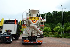 联合卡车U340 340马力 6X4 混凝土搅拌车(SQR5252GJBN6T4)