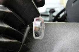 联合U系&nbsp;混凝土搅拌车驾驶室                                               图片