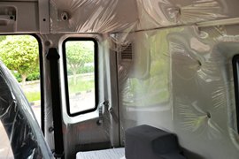 联合U系&nbsp;混凝土搅拌车驾驶室                                               图片