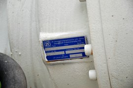 联合U系&nbsp;混凝土搅拌车上装                                                图片