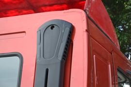 乘龙M3&nbsp;牵引车外观                                                图片