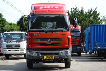 乘龙M3&nbsp;牵引车外观                                                图片