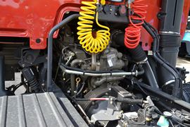 乘龙M3&nbsp;牵引车底盘                                                图片