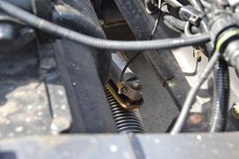 乘龙M3&nbsp;牵引车底盘                                                图片