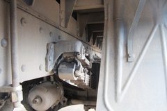 东风柳汽 乘龙中卡 160马力 4X2 7.7米排半厢式载货车(LZ5161XXYLAS)