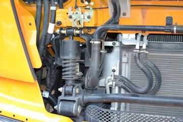 ���Ͽ��� U380 380���� 8X4 7.6��LNG��ж��(SQR3312N6T6)ͼƬ