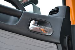 联合卡车 U380 380马力 8X4 7.6米LNG自卸车(SQR3312N6T6) 联合卡车 U380 380马力 8X4 7.6米LNG自卸车(SQR3312N6T6)