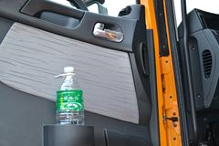 联合卡车 U380 380马力 8X4 7.6米LNG自卸车(SQR3312N6T6) 联合卡车 U380 380马力 8X4 7.6米LNG自卸车(SQR3312N6T6)