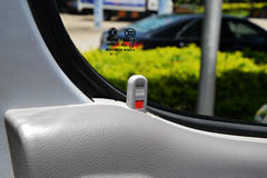 东风股份 御风 136马力 封闭厢式货车